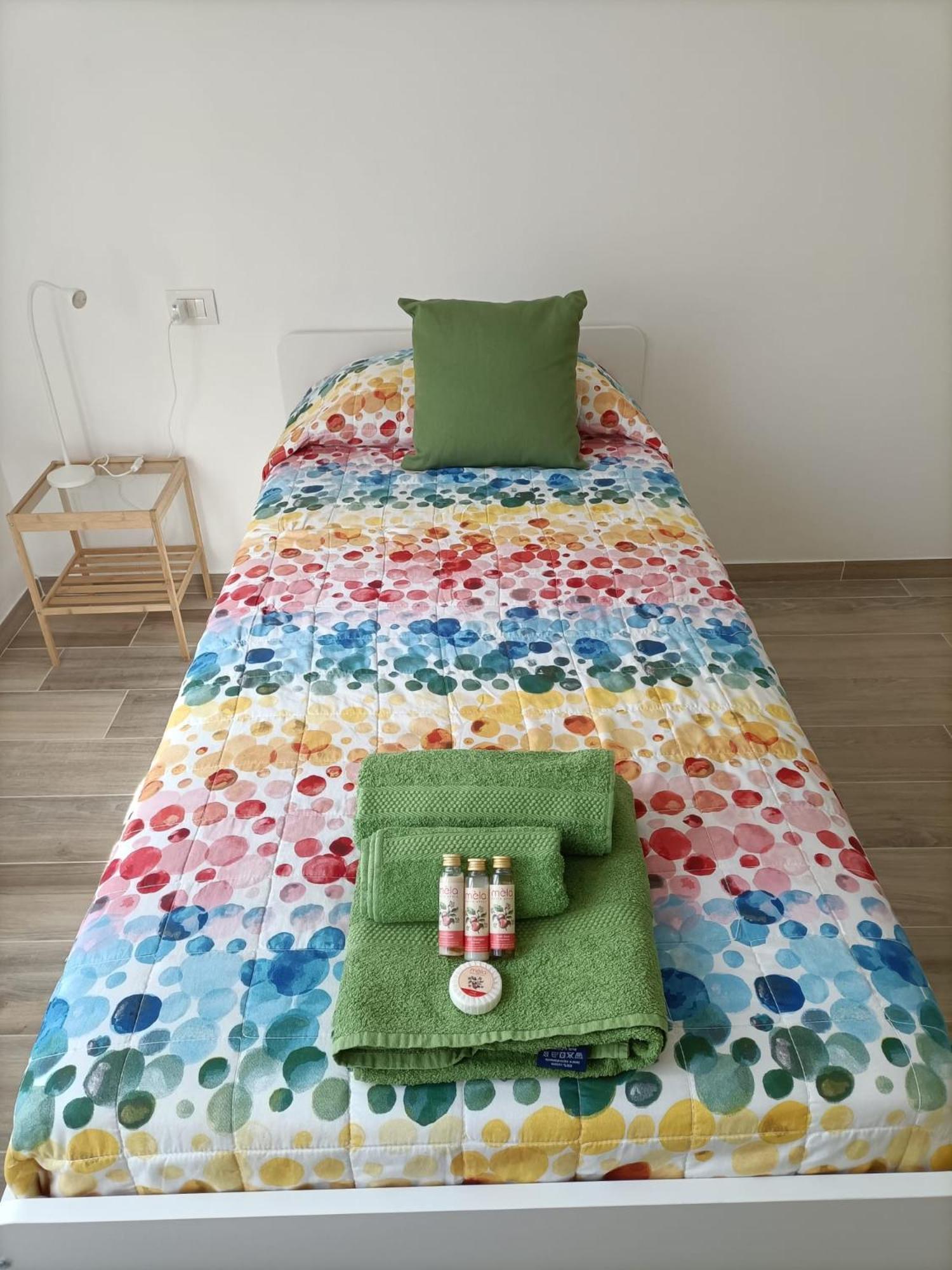 Violet - Apartment